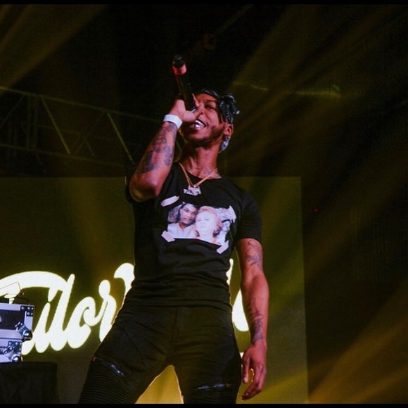 COPY - Autographed Juice Wrld Concert Poster - Picture 7 of 8